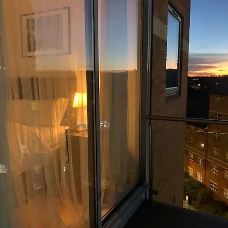 Bright And Cosy Flat Perfectly Located Apartment Croydon Exterior photo